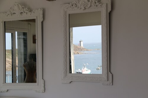 Profitez de la magnifique vue de ce gîte situé face a la mer