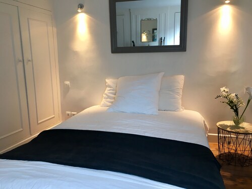 STUDIO DE CHARME CENTRE VILLE HONFLEUR MÉNAGE ET LINGE DE LITS COMPRIS