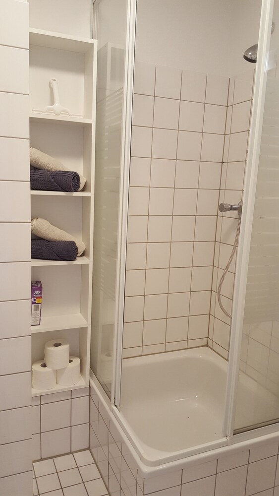Badezimmer (City-Apartment)