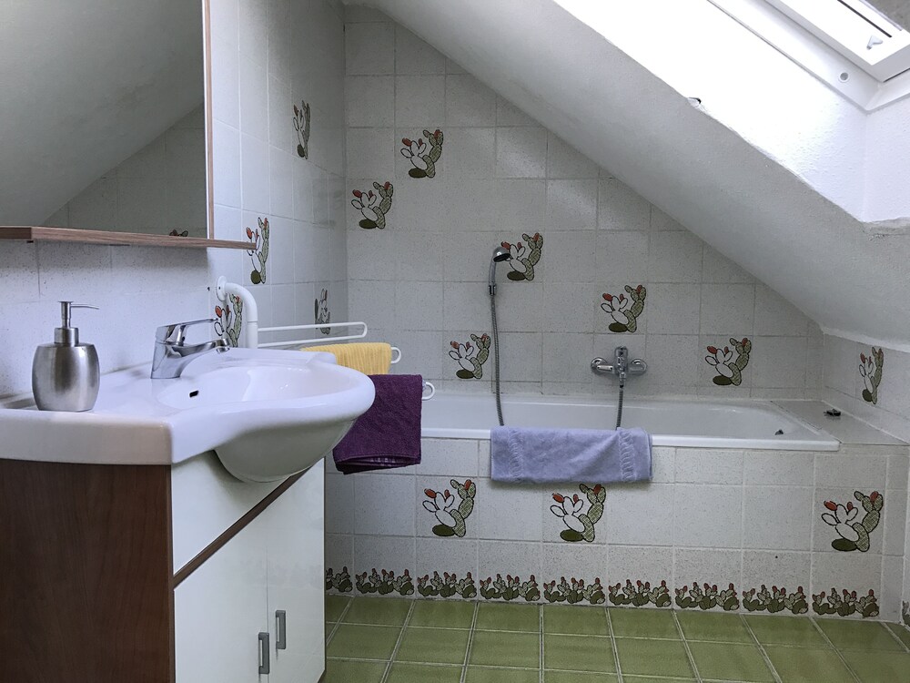 Badezimmer (Standard-Apartment, 2 Schlafzimmer, Nichtraucher)