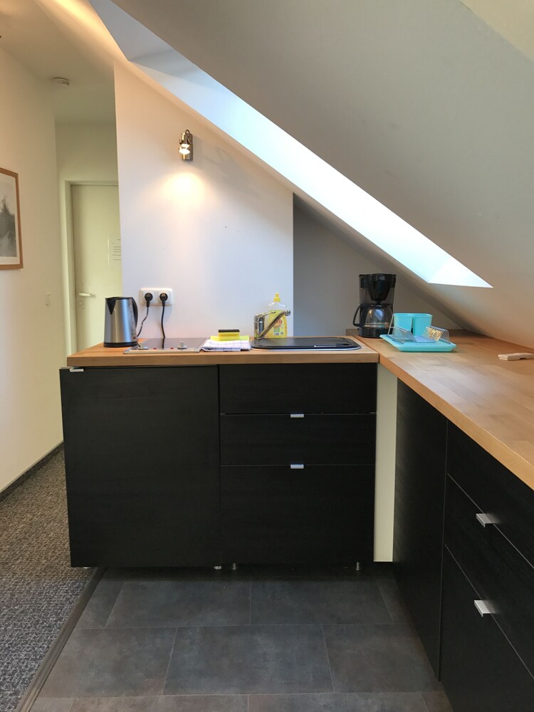 Küche im Zimmer (Standard-Apartment, 2 Schlafzimmer, Nichtraucher)