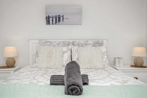 Kingsford Cottage - WIFI, Pet Friendly.