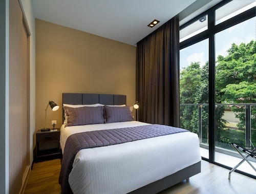 Ariva on Shan Serviced Residences