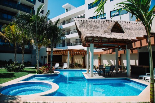 Tres Soles Apartments