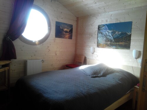 --- CHALET Lumière ---