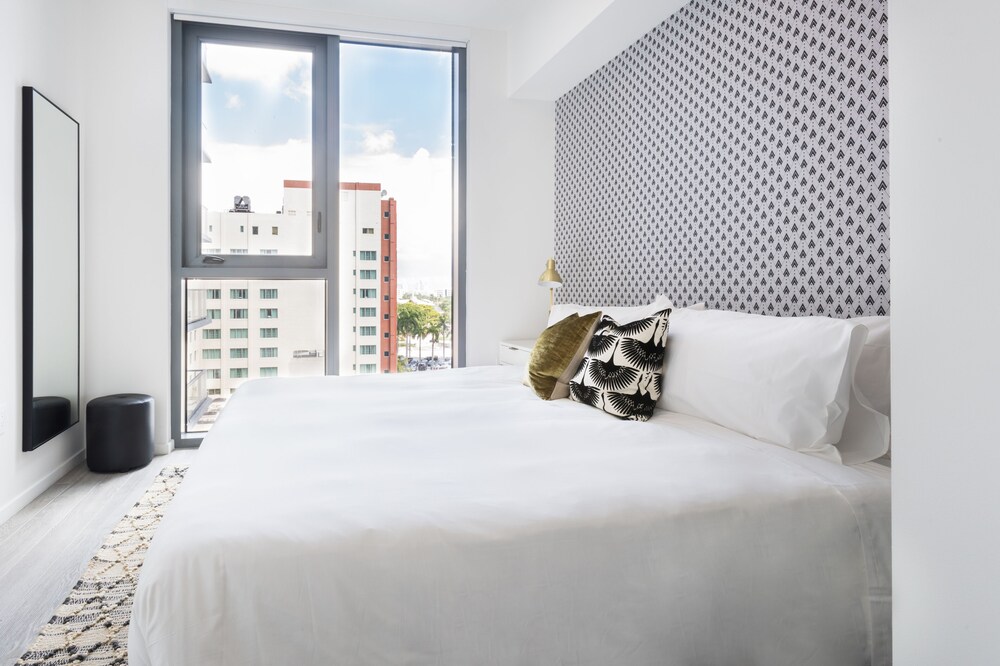 Luxury Suite, 2 Bedrooms, City View - Room