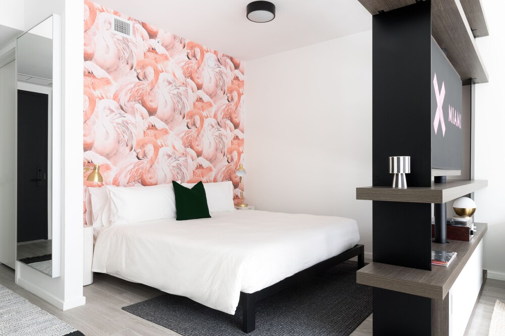 Luxury Studio Suite, City View - Room