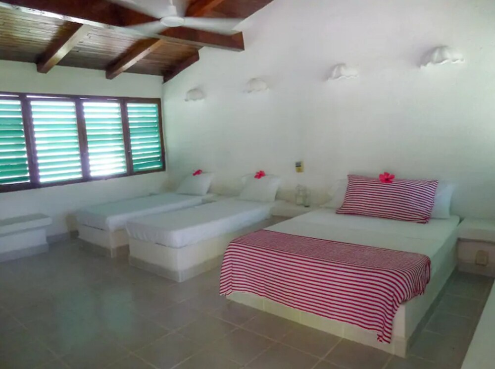 Family House, 8 Bedrooms (Up to 28 Guests) - Guestroom
