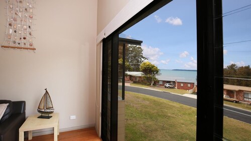 Panorama @ The Lake – Pet Friendly
