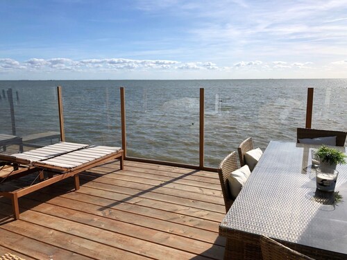 Luxe Vakantie Villa ***** Markermeer Bovenkarspel direct aan het Markermeer