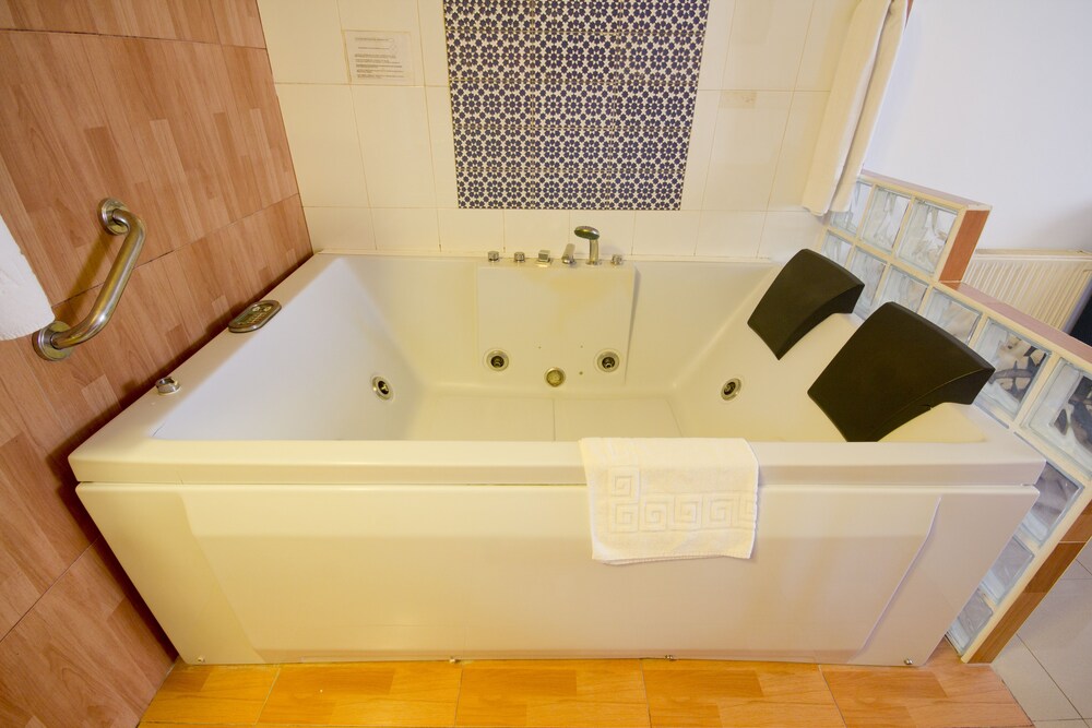 Bañera de hidromasaje