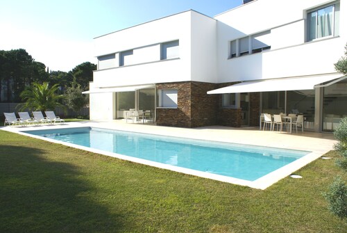 Villa Casanovas (Port de la Selva) avec piscine privée et jardin à 150m de la plage