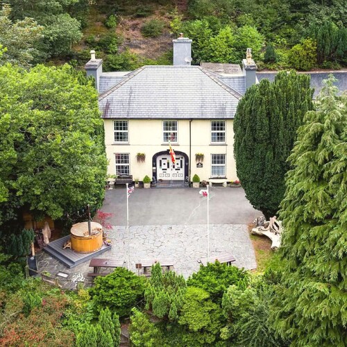Panteinion Hall