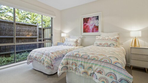 Seahaven at Seaview - Stunning Blairgowrie house with bay views