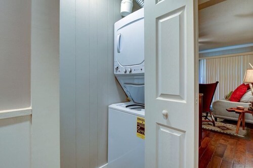 WOW! NEWLY LISTED CONDO "THE LOFT AT BEECH MOUNTAIN" SKI SLOPE VIEWS