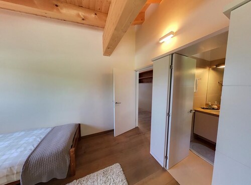 Reine des Prés A7 Appartement de haut standing de 4,5 pièces (165m2) pouvant accueillir maximum 6 pe