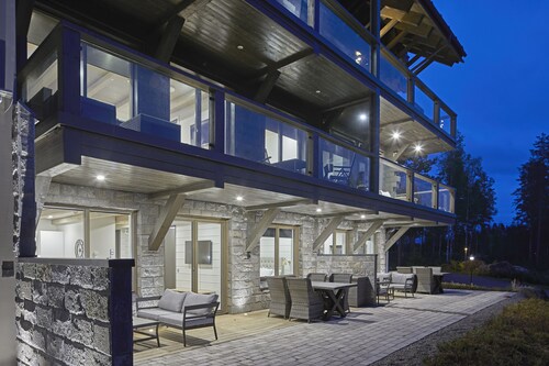 Naava Chalet