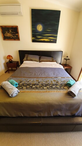 Island & Sea Views: Getaway Cottage@ Cape Jervis