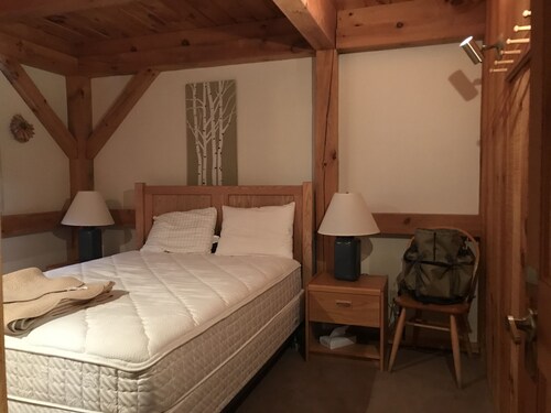 Rustic and cozy Walk In-Walk Out Ski Condo