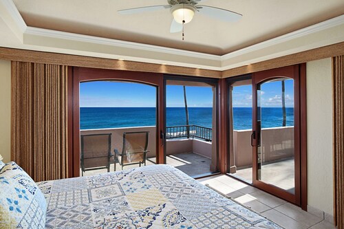 Paradisio Ho'o Kumu - Stunning Oceanfront with Pool, Spa and AC!