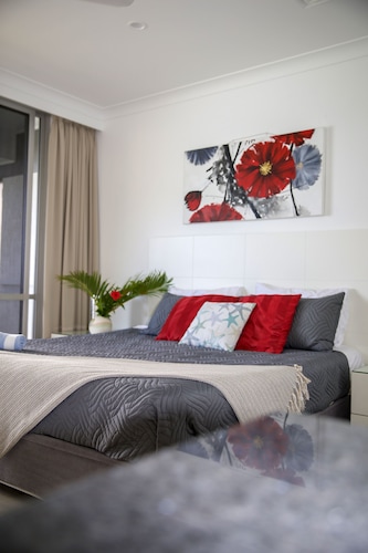 BEACHFRONT Frangipani 206 “NEW LOOK”<br>