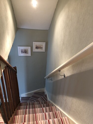 Grade II Listed Town House, cosy and welcoming, close to The High Street
