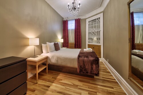 Wow! Perfect Apartment Suites in Quebec City - Walk and Enjoy!