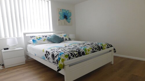The Point, 5/5-7 Mitchell Street - large balcony and great water views