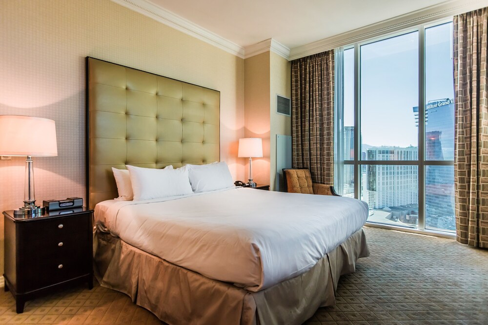 Signature Suite, 1 Bedroom, Kitchenette - Room
