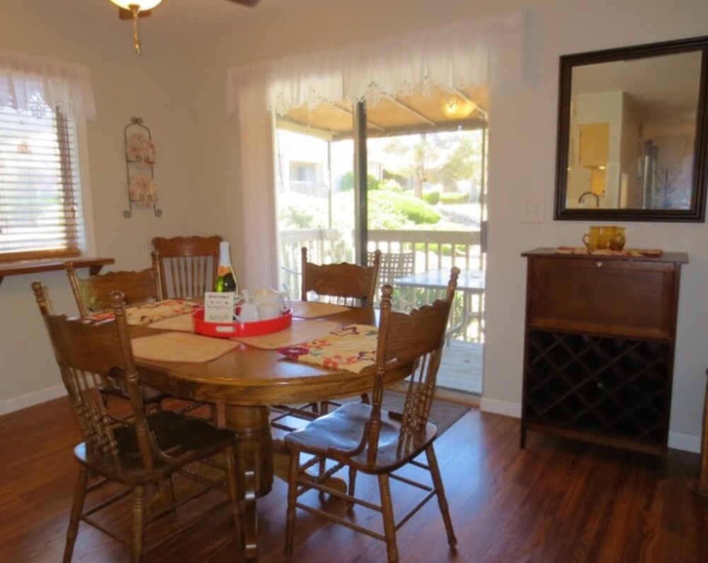Standard Room - In-Room Dining