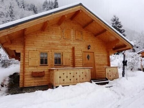 petit chalet bois esprit montagne 2à4 pers.40m2