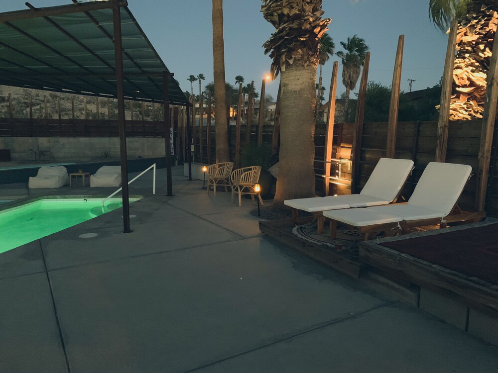 Sundeck