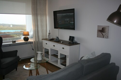 Appartement „Strandlage mit Meerblick und sonnigem Balkon“<br><br>