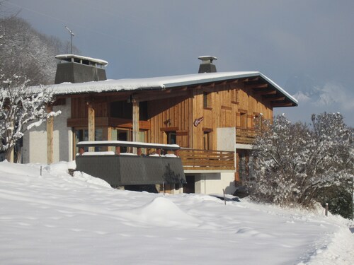 Appartement 4 pers de 44m2 dans chalet en face des pistes - 21 avis 5 étoiles