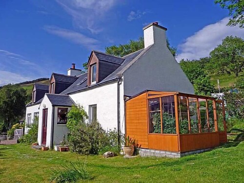 Broomview Cottage Bed & Breakfast
