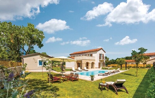 Villa San Kirin ***** Olivia, five stars with Whirlpool, Sauna, billiard ...