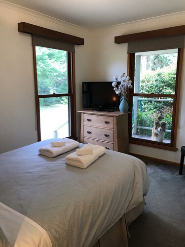 Mystic View Cottage