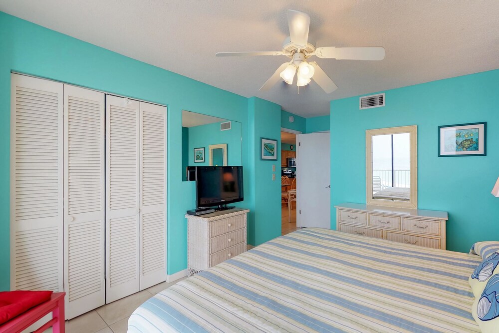 Condo (Seaside Beach & Racquet Club #3603) - Guestroom