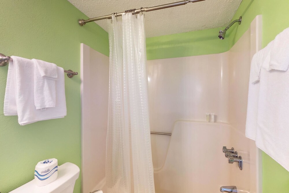 Condo (Seaside Beach & Racquet Club #3603) - Bathroom