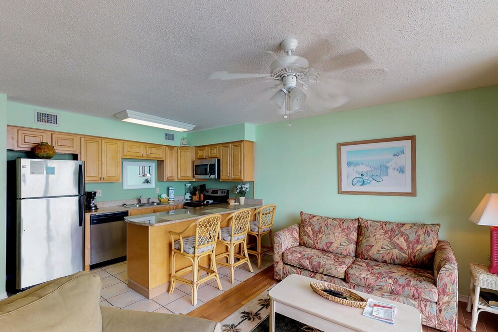Condo (Seaside Beach & Racquet Club #4311) - Living Area