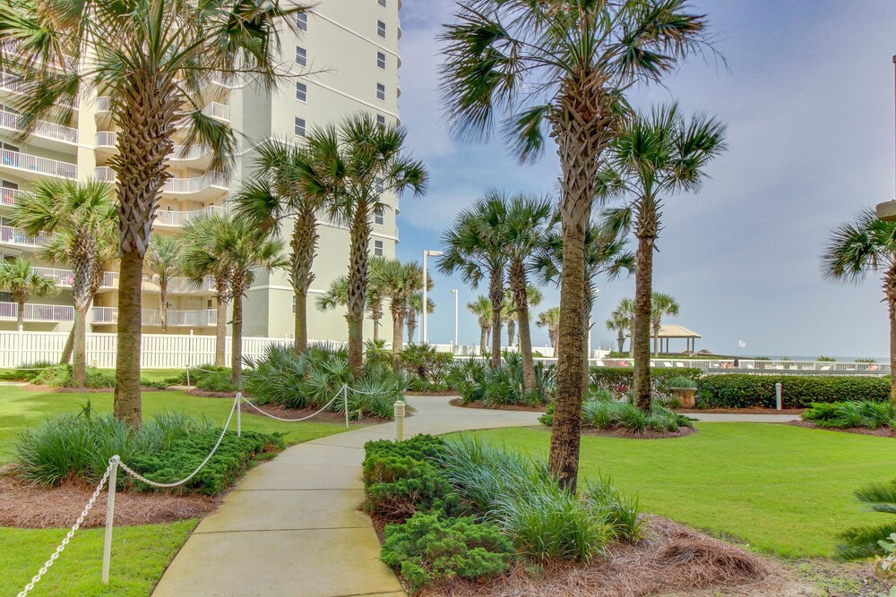 Condo (Seaside Beach & Racquet Club #3603) - Property Grounds