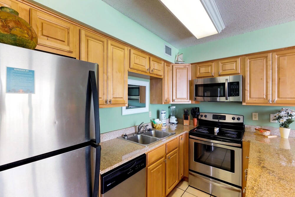Condo (Seaside Beach & Racquet Club #4311) - In-Room Kitchen