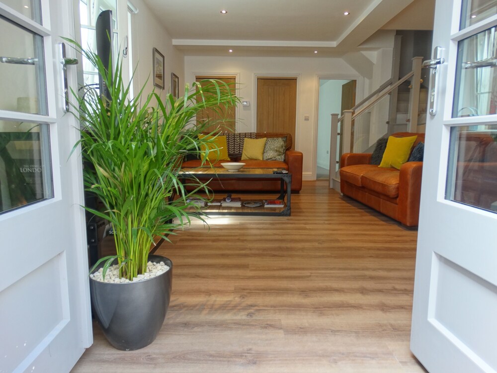 Superior Apartment, 1 King Bed, Non Smoking - Featured Image