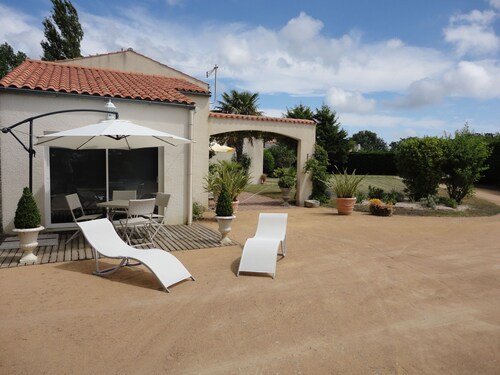 Charmant Gîte pour vos vacances,calme proxi mer,grande plage.Proxi Les Sables.
