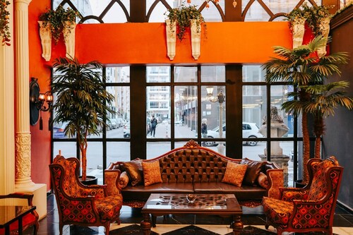 Ronesans Lıfe Hotel