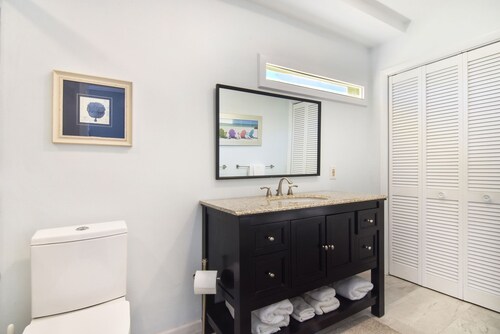 Direct Ocean-Front Luxury Town-home - Unobstructed Views