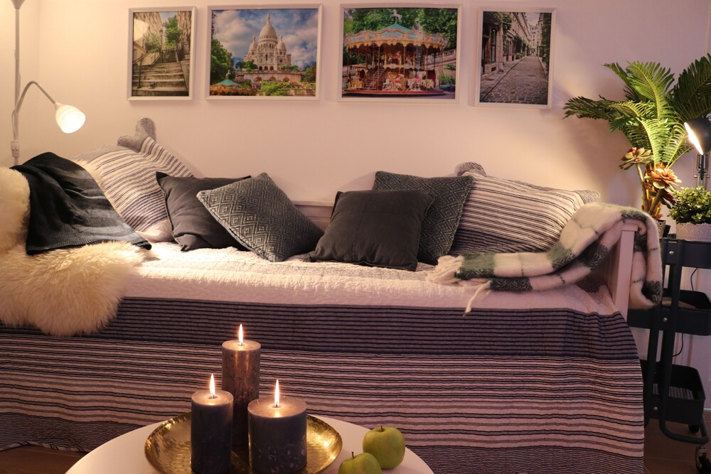 Deluxe Apartment, Non Smoking (6 people) - Living Room