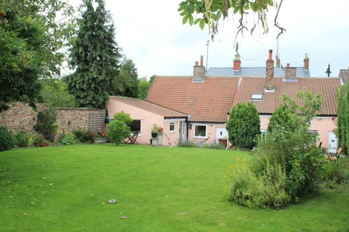 Cosy self catering 1 bedroom cottage in Norton, Malton
