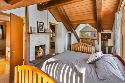 Alpine Cabin Nestled Into Rocky Mountain Paradise