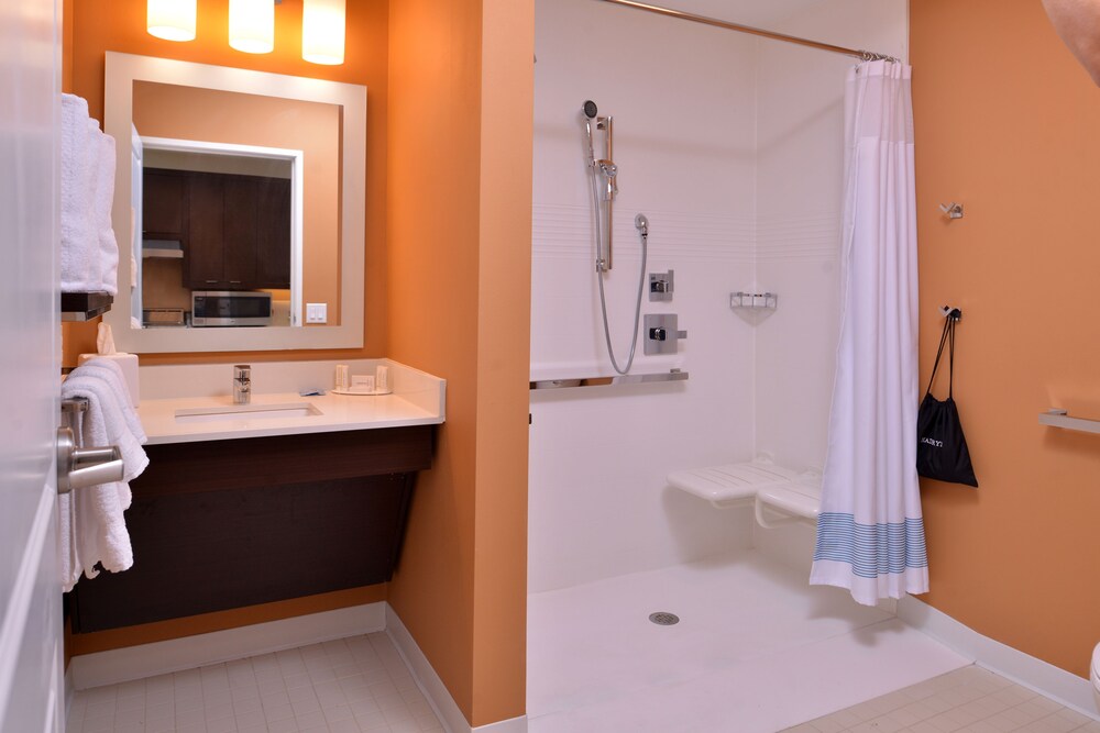 Suite, 1 Bedroom (1 Bedroom) - Bathroom